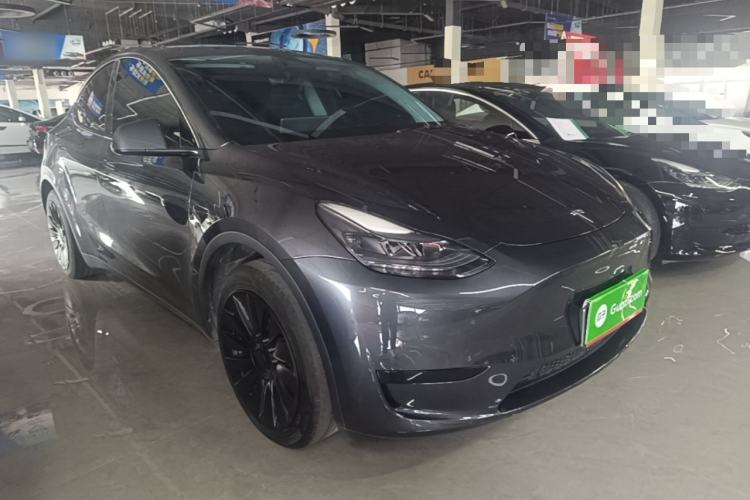 Used Tesla Model Y 2024 Rear-Wheel-Drive Version Front Right 45 Deg