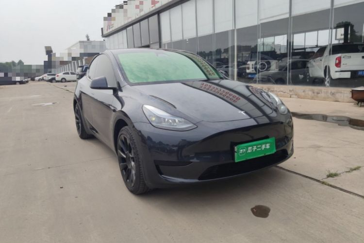Used Tesla Model Y 2024 Rear-Wheel-Drive Version Front Right 45 Deg