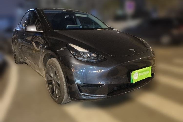 Used Tesla Model Y 2024 Rear-Wheel-Drive Version Front Right 45 Deg