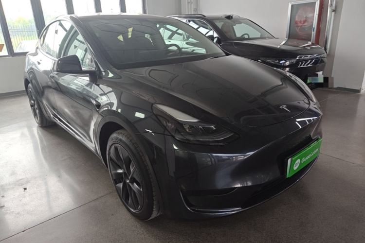 Used Tesla Model Y 2024 Rear-Wheel-Drive Version Front Right 45 Deg