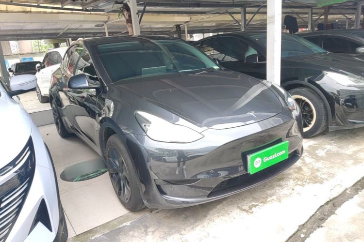 Used Tesla Model Y 2024 Rear-Wheel-Drive Version Front Right 45 Deg