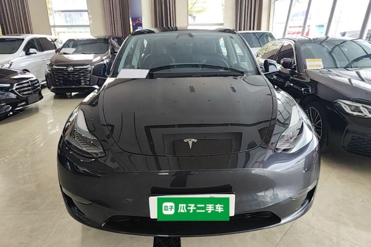 Used Tesla Model Y 2024 Long-Range All-Wheel-Drive Version Front