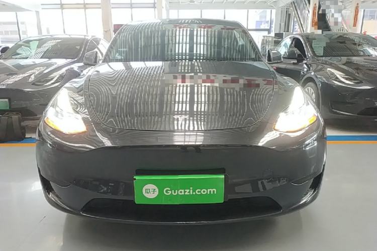 Used Tesla Model Y 2024 Rear-Wheel-Drive Version Front