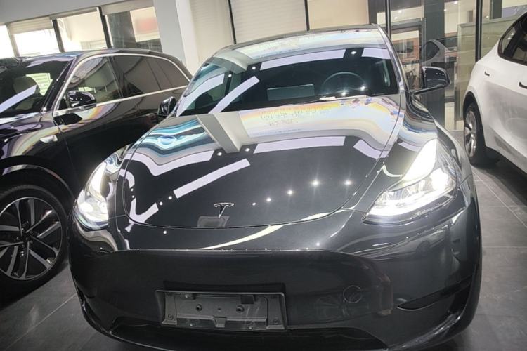Used Tesla Model Y 2024 Rear-Wheel-Drive Version Front