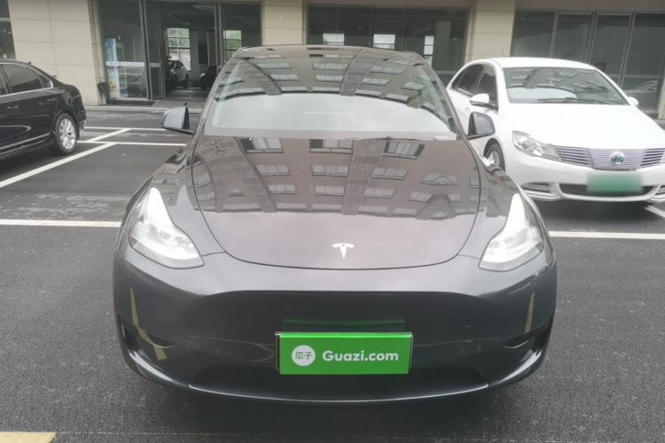 Used Tesla Model Y 2024 Rear-Wheel-Drive Version Front