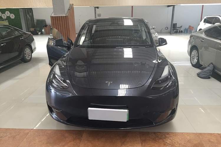 Used Tesla Model Y 2024 Rear-Wheel-Drive Version Front