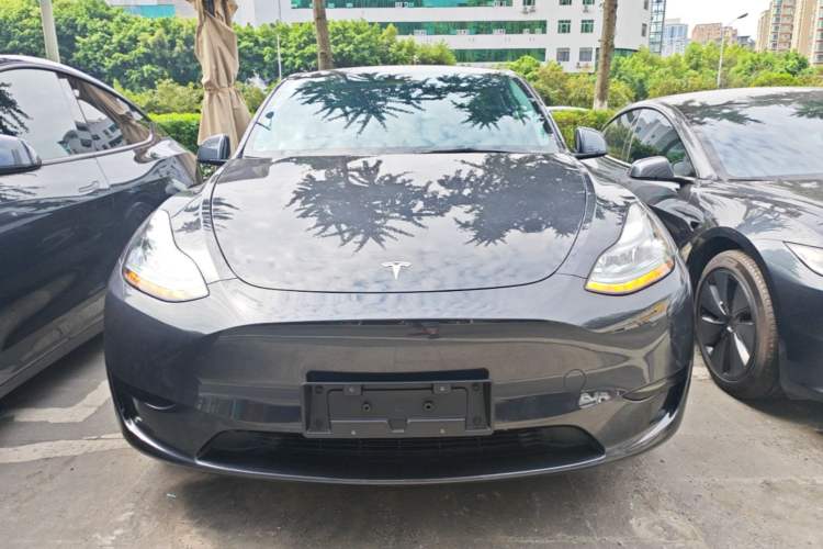 Used Tesla Model Y 2024 Rear-Wheel-Drive Version Front