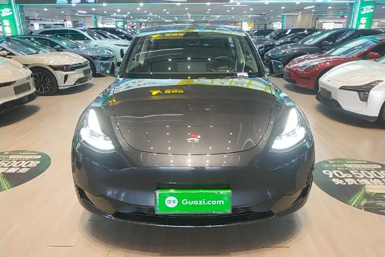 Used Tesla Model Y 2024 Rear-Wheel-Drive Version Front