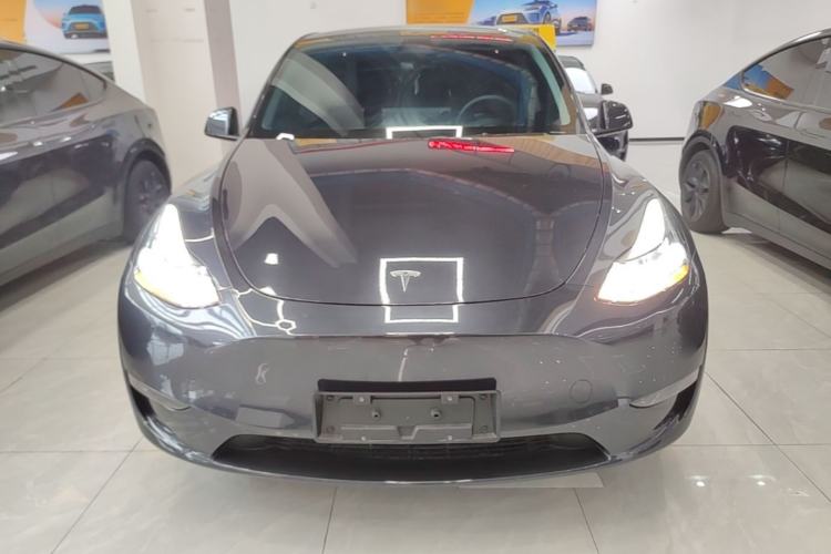 Used Tesla Model Y 2024 Long-Range All-Wheel-Drive Version Front