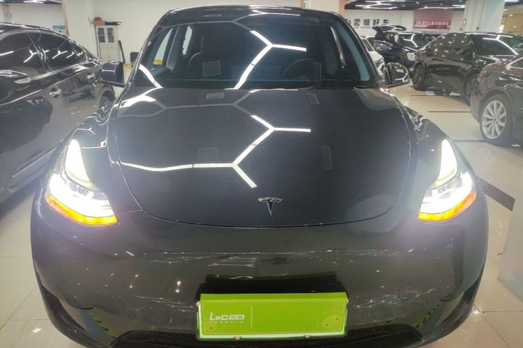 Used Tesla Model Y 2024 Rear-Wheel-Drive Version Front