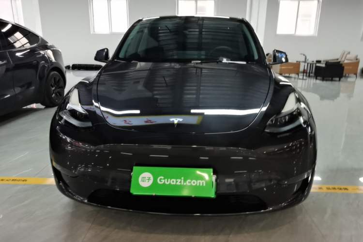 Used Tesla Model Y 2024 Long-Range All-Wheel-Drive Version Front