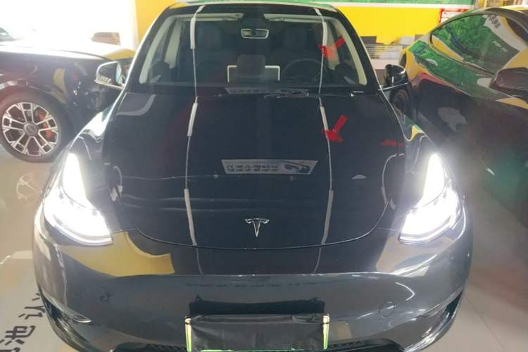 Used Tesla Model Y 2024 Long-Range All-Wheel-Drive Version Front