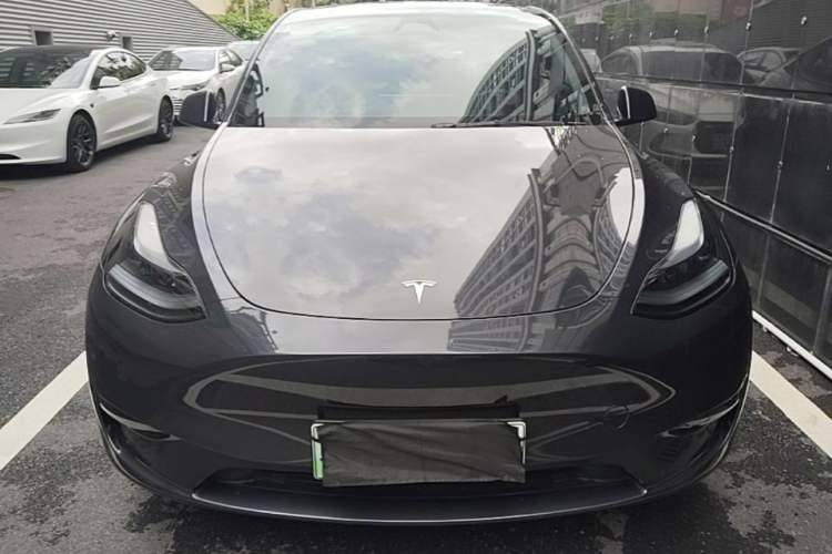 Used Tesla Model Y 2024 Rear-Wheel-Drive Version Front