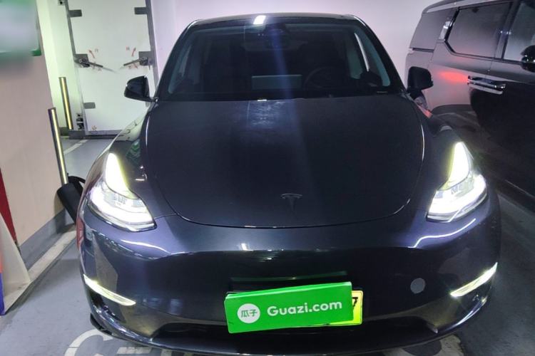 Used Tesla Model Y 2024 Long-Range All-Wheel-Drive Version Front