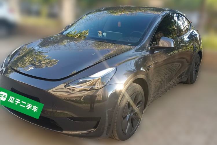 Tesla Model Y 2024 Rear-Wheel-Drive Version