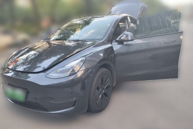 Used Tesla Model Y 2024 Long-Range All-Wheel-Drive Version