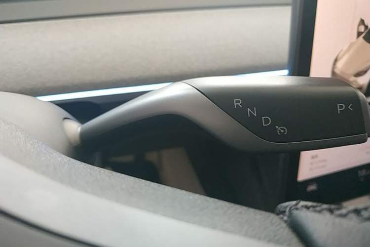 Used Tesla Model Y 2024 Rear-Wheel-Drive Version Gear Lever