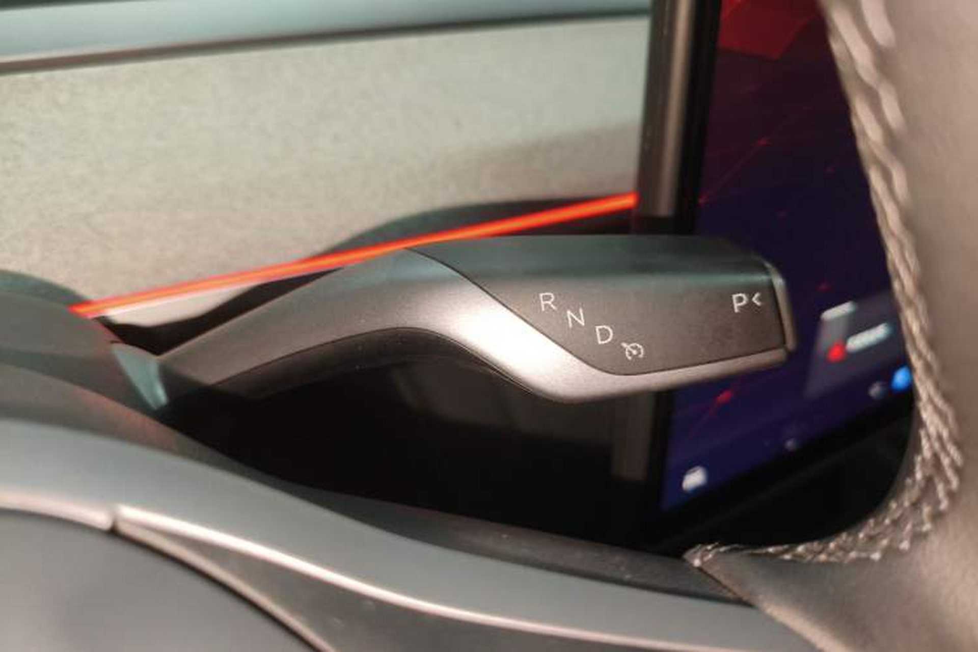 Used Tesla Model Y 2024 Long-Range All-Wheel-Drive Version Gear Lever