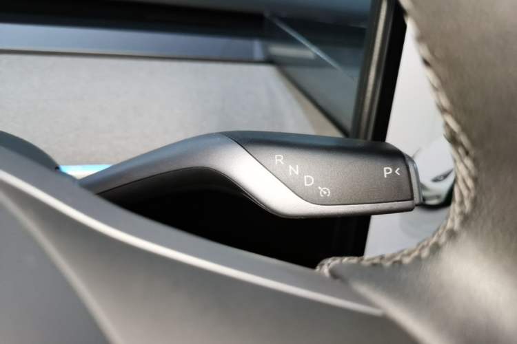 Used Tesla Model Y 2024 Rear-Wheel-Drive Version Gear Lever