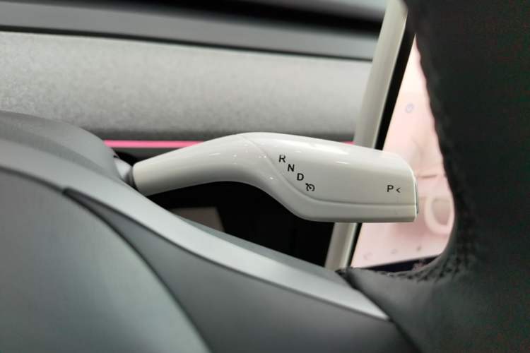 Used Tesla Model Y 2024 Rear-Wheel-Drive Version Gear Lever