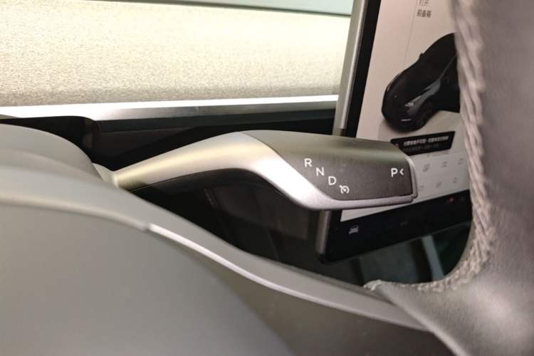 Used Tesla Model Y 2024 Rear-Wheel-Drive Version Gear Lever