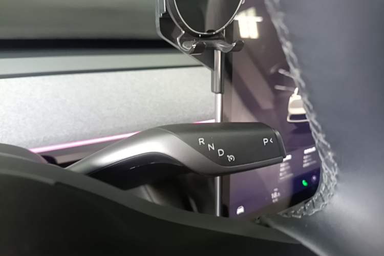 Used Tesla Model Y 2024 Rear-Wheel-Drive Version Gear Lever