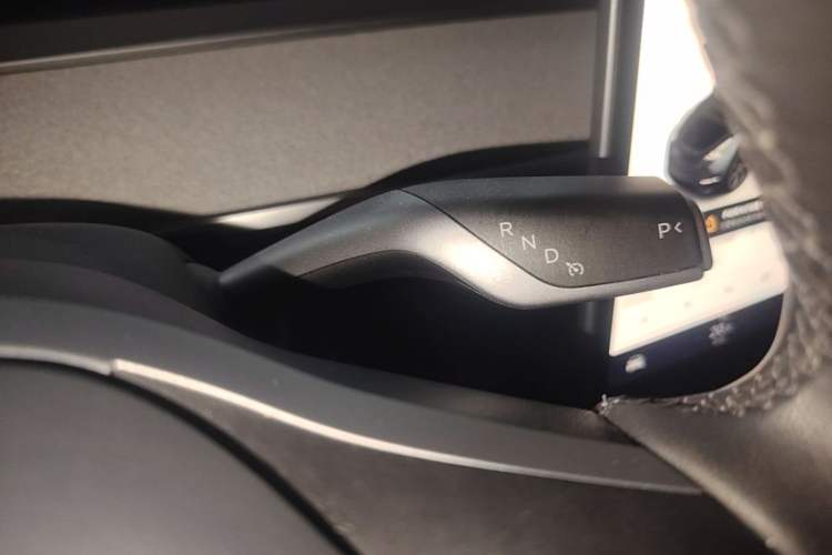 Used Tesla Model Y 2024 Rear-Wheel-Drive Version Gear Lever