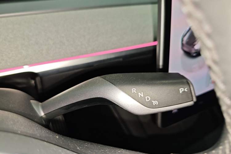 Used Tesla Model Y 2024 Rear-Wheel-Drive Version Gear Lever