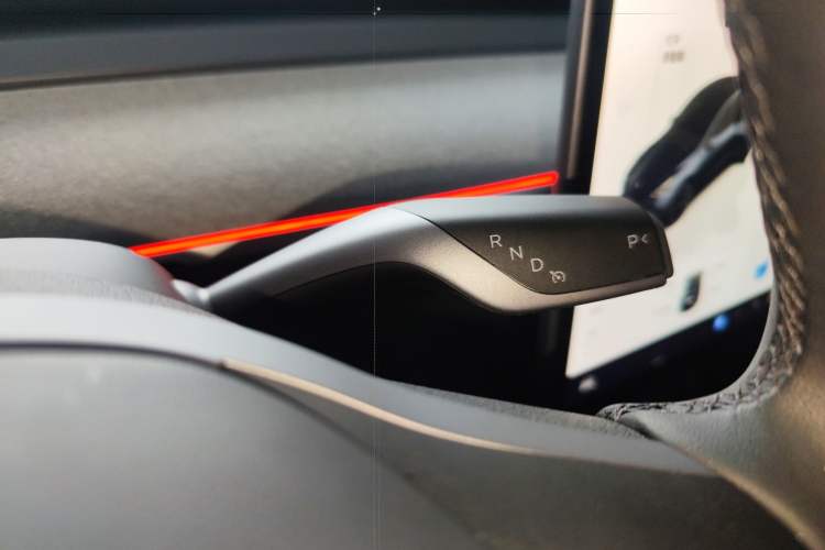 Used Tesla Model Y 2024 Long-Range All-Wheel-Drive Version Gear Lever