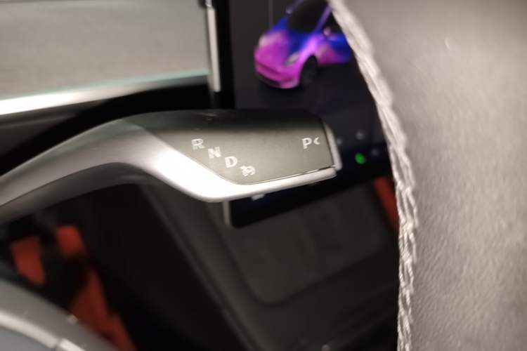 Used Tesla Model Y 2024 Rear-Wheel-Drive Version Gear Lever