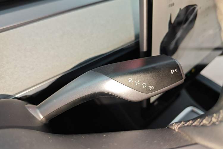 Used Tesla Model Y 2024 Rear-Wheel-Drive Version Gear Lever