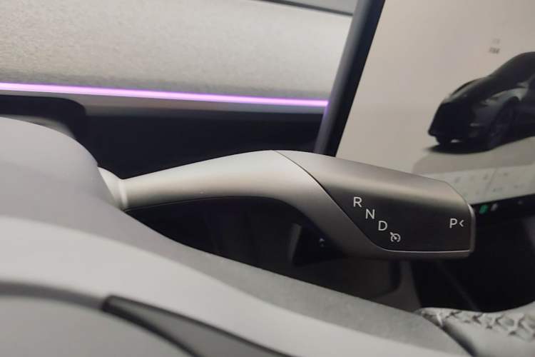 Used Tesla Model Y 2024 Rear-Wheel-Drive Version Gear Lever