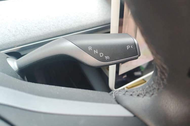 Used Tesla Model Y 2024 Rear-Wheel-Drive Version Gear Lever
