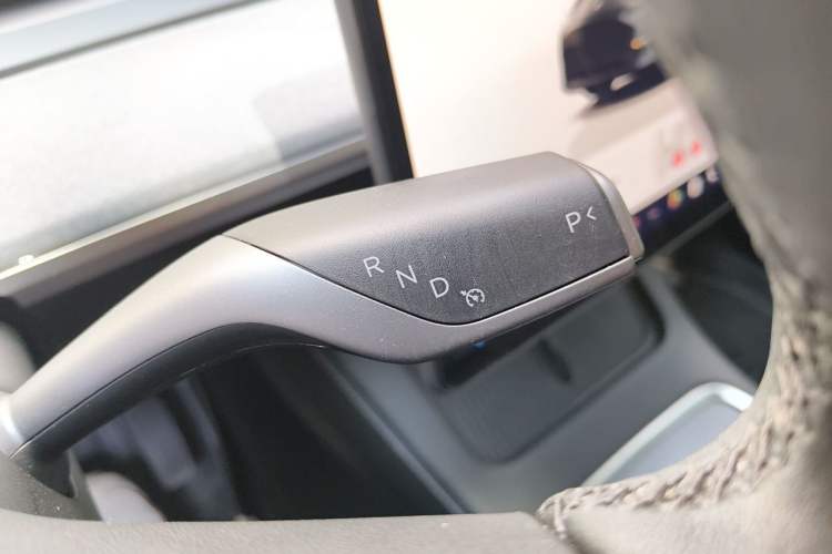 Used Tesla Model Y 2024 Rear-Wheel-Drive Version Gear Lever
