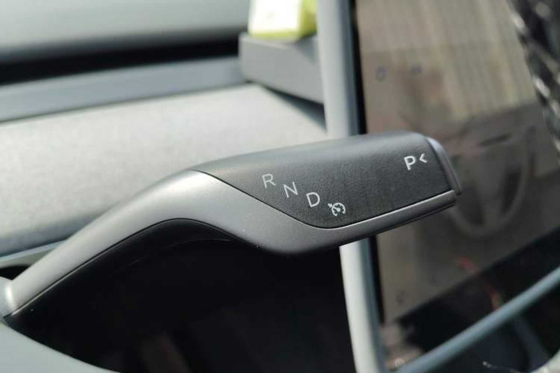 Used Tesla Model Y 2024 Long-Range All-Wheel-Drive Version Gear Lever