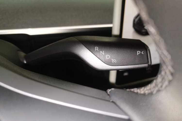 Used Tesla Model Y 2024 Rear-Wheel-Drive Version Gear Lever