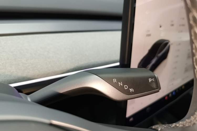 Used Tesla Model Y 2024 Rear-Wheel-Drive Version Gear Lever