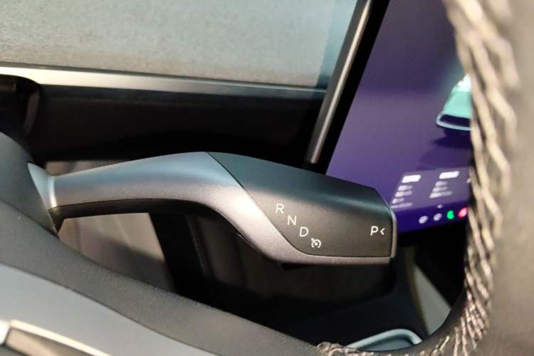 Used Tesla Model Y 2024 Rear-Wheel-Drive Version Gear Lever