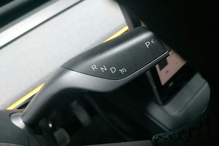 Used Tesla Model Y 2024 Rear-Wheel-Drive Version Gear Lever