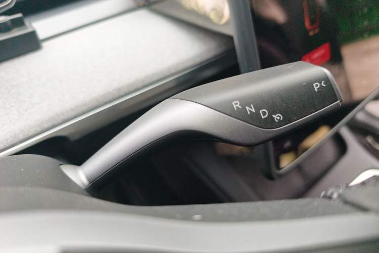 Used Tesla Model Y 2024 Rear-Wheel-Drive Version Gear Lever