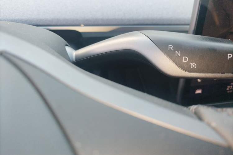 Used Tesla Model Y 2024 Rear-Wheel-Drive Version Gear Lever