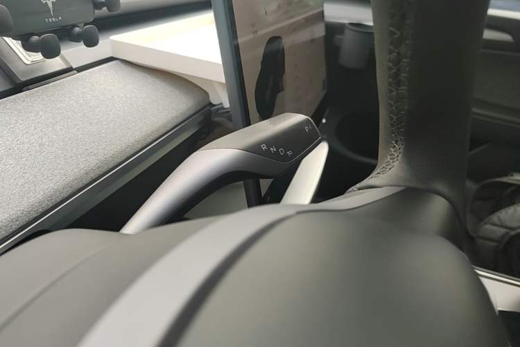 Used Tesla Model Y 2024 Rear-Wheel-Drive Version Gear Lever