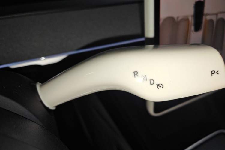 Used Tesla Model Y 2024 Rear-Wheel-Drive Version Gear Lever