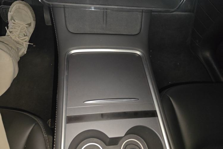 Used Tesla Model Y 2024 Long-Range All-Wheel-Drive Version Gear Lever
