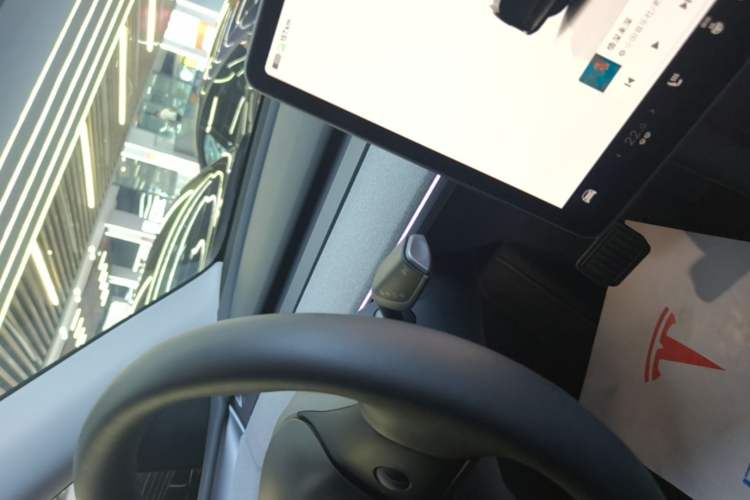 Used Tesla Model Y 2024 Rear-Wheel-Drive Version Gear Lever