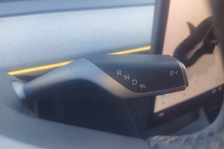 Used Tesla Model Y 2024 Rear-Wheel-Drive Version Gear Lever