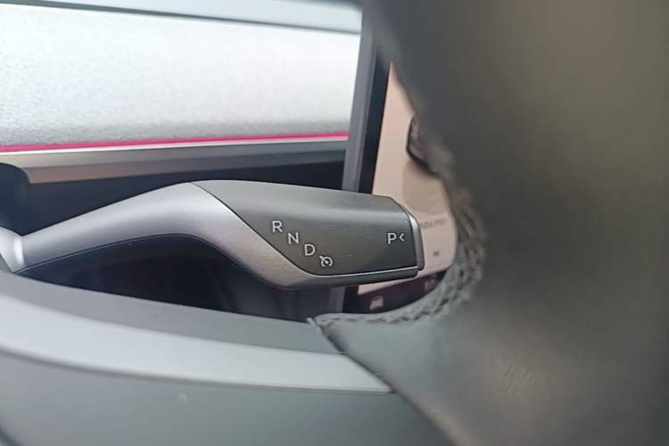Used Tesla Model Y 2024 Rear-Wheel-Drive Version Gear Lever