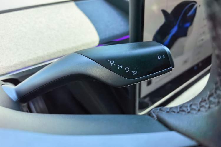 Used Tesla Model Y 2024 Rear-Wheel-Drive Version Gear Lever