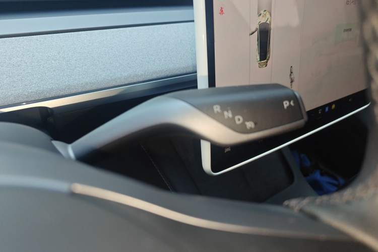 Used Tesla Model Y 2024 Rear-Wheel-Drive Version Gear Lever