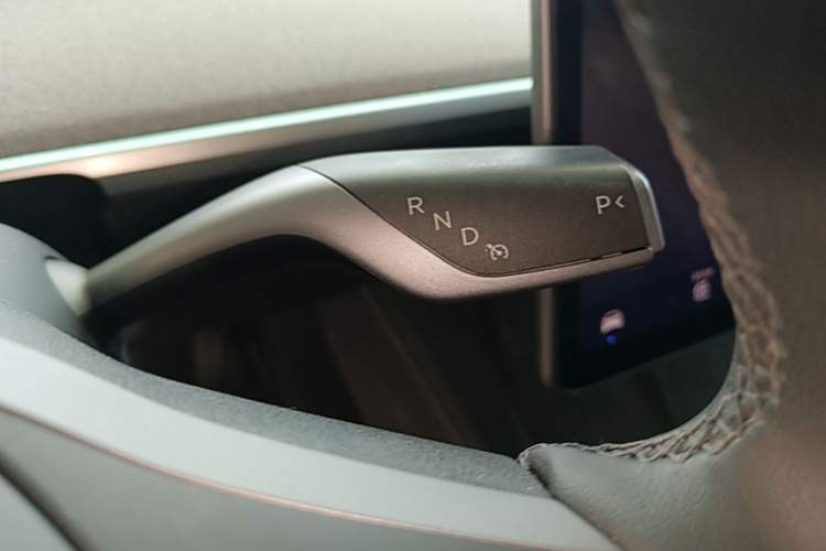 Used Tesla Model Y 2024 Rear-Wheel-Drive Version Gear Lever